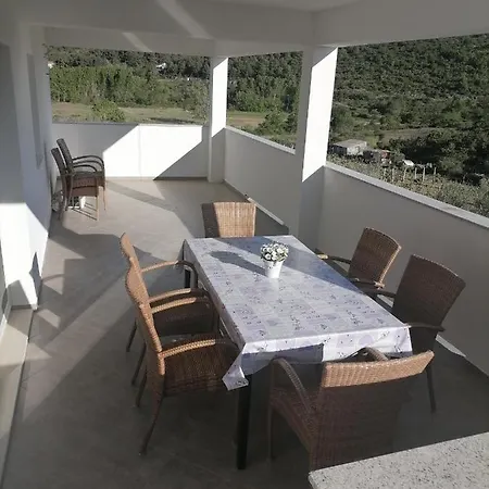 Ante Noa Apartment *
